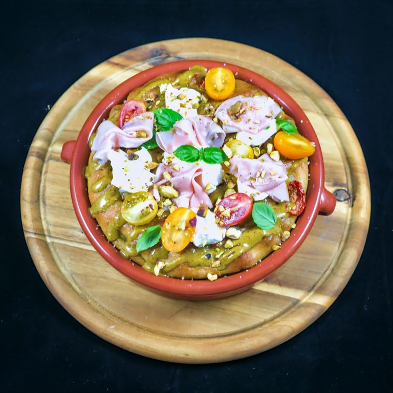 Read more about the article Foccacia | bunte Kirschtomaten | Mortadella | Burrata