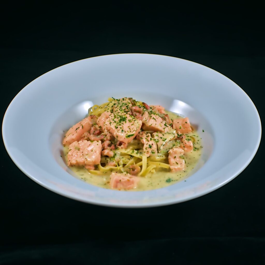 Kräuter-Rahm-Sauce | Lachs | Nordseekrabben | Pasta | Dill - Entdecke ...