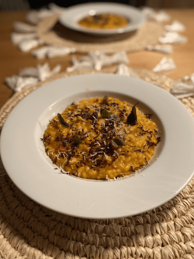 Read more about the article Kürbisrisotto mit frittiertem Salbei